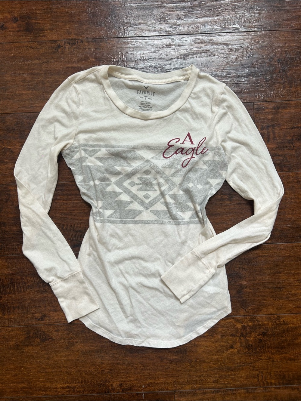 American Eagle Women's Cream Long-Sleeve